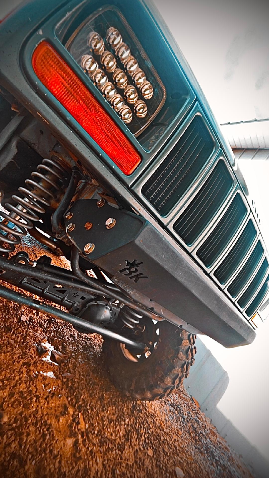 BKFabworks DIY stubby bumper kit for 1984–2001 Jeep Cherokee XJ and MJ, unwelded steel off-road bumper